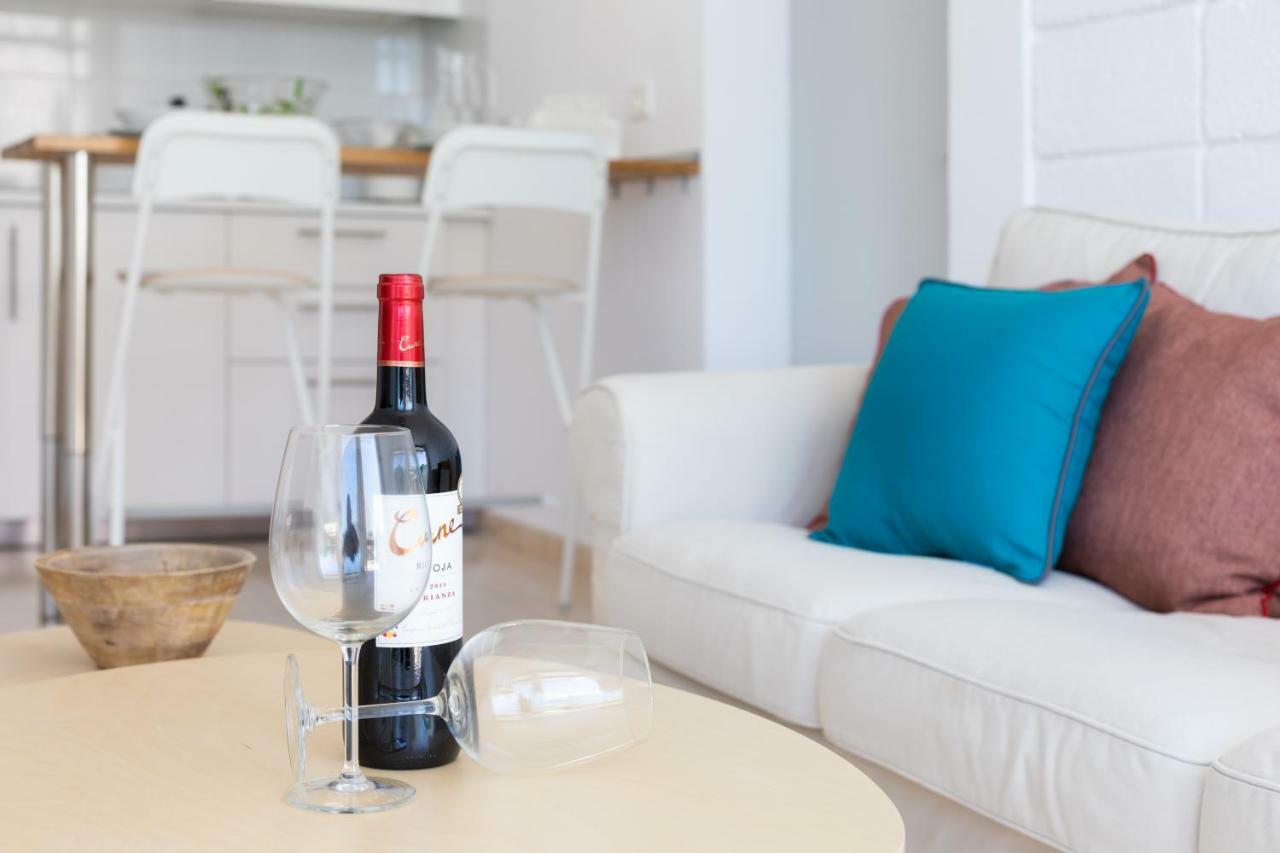 Las Americas Downtown : Prime Location Accomm. 아로나 외부 사진